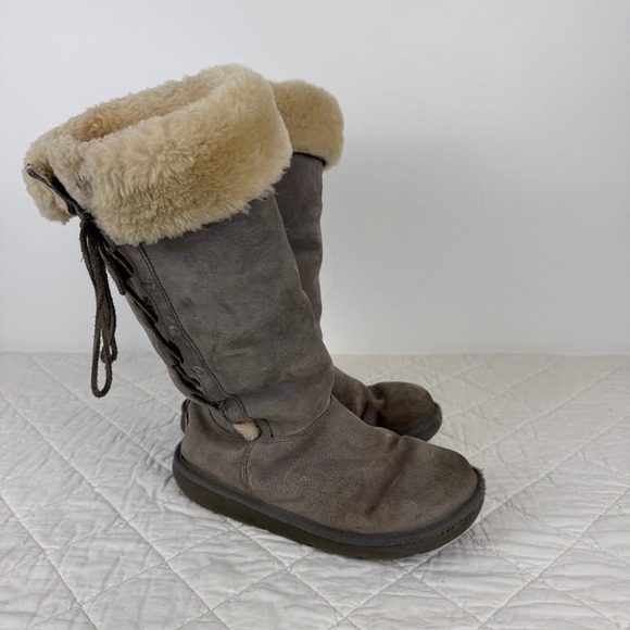 UGG Australia Tall Lace Up Sheepskin Lined Boots Women Size 8 Gray Suede - Picture 12 of 12